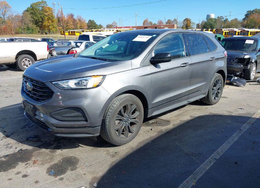 Photo 2 of 2022 Ford Edge SE (VIN 2FMPK4G95NBA58689)