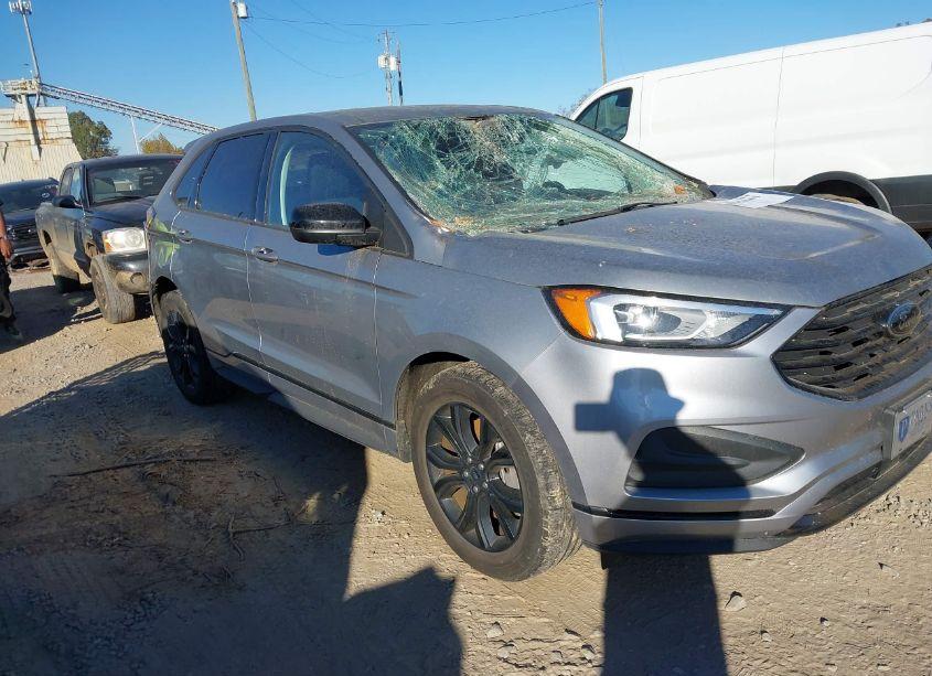 2022 Ford Edge SE (VIN 2FMPK4G95NBA74861) main photo