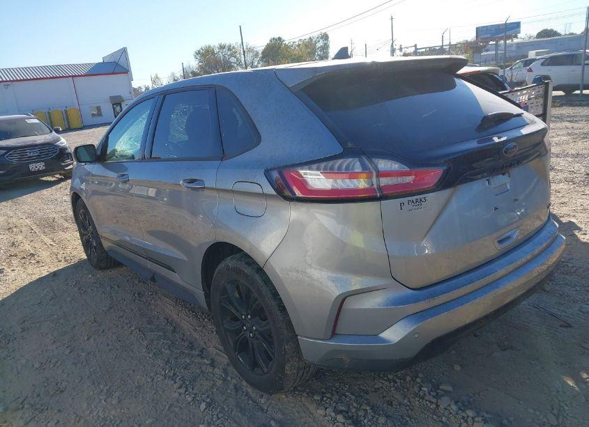Photo 3 of 2022 Ford Edge SE (VIN 2FMPK4G95NBA74861)