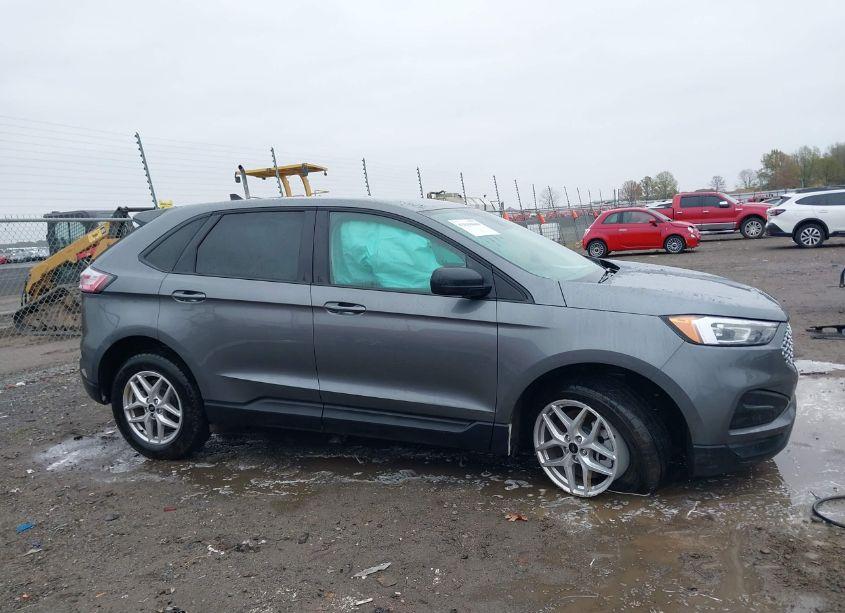 Photo 13 of 2024 Ford Edge SE (VIN 2FMPK4G95RBA47228)