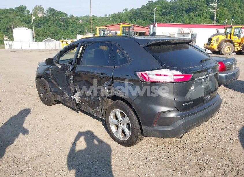Photo 3 of 2020 Ford Edge SE (VIN 2FMPK4G96LBA90645)