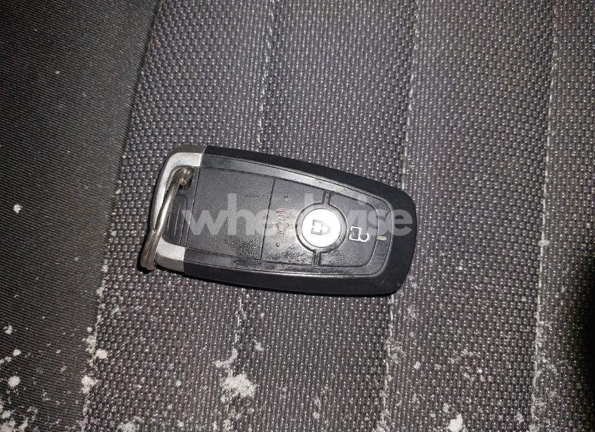 Photo 11 of 2020 Ford Edge SE (VIN 2FMPK4G96LBA91536)