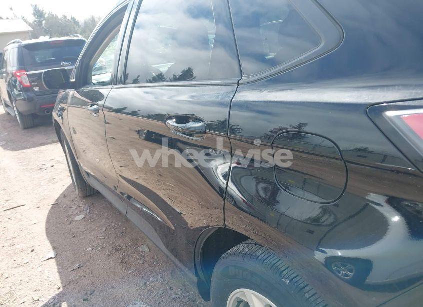 Photo 20 of 2018 Ford Edge SE (VIN 2FMPK4G97JBB79427)