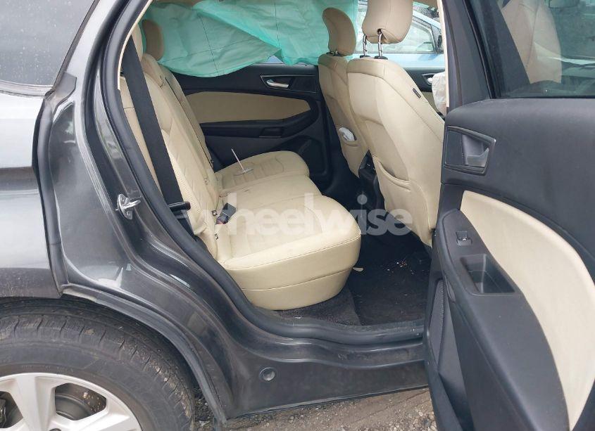 Photo 8 of 2018 Ford Edge SE (VIN 2FMPK4G97JBC02737)