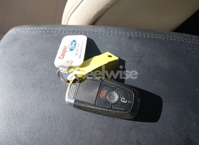 Photo 11 of 2021 Ford Edge SE (VIN 2FMPK4G97MBA24977)