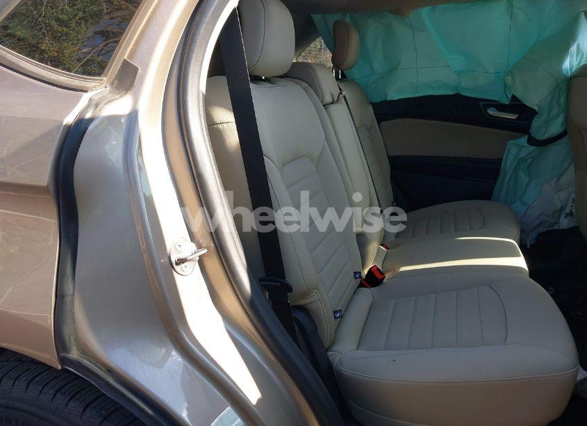 Photo 8 of 2021 Ford Edge SE (VIN 2FMPK4G97MBA24977)