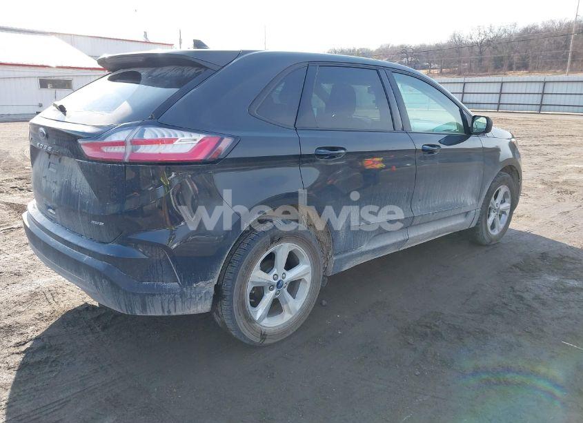 Photo 4 of 2021 Ford Edge SE (VIN 2FMPK4G97MBA50768)