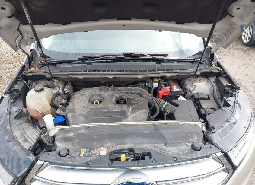 Photo 10 of 2018 Ford Edge SE (VIN 2FMPK4G98JBB94048)