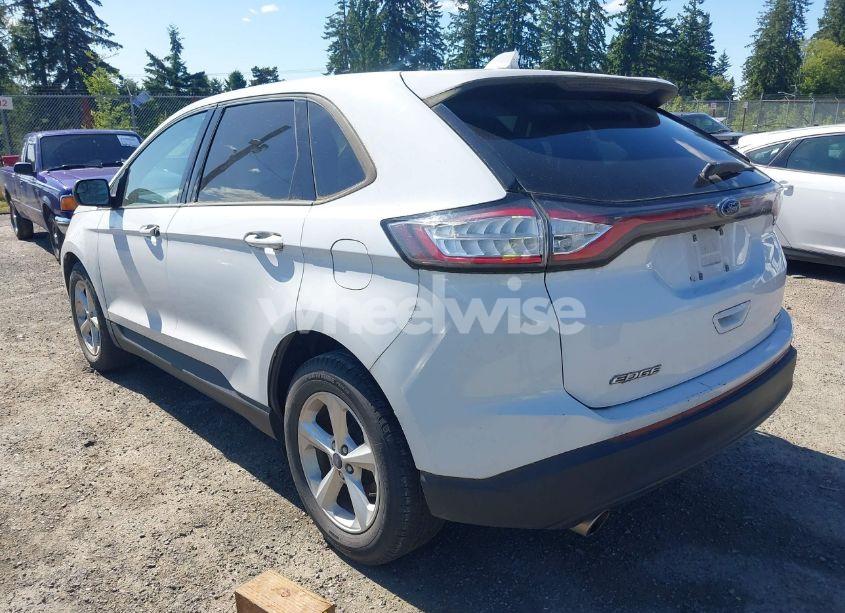 Photo 3 of 2016 Ford Edge SE (VIN 2FMPK4G99GBB84041)