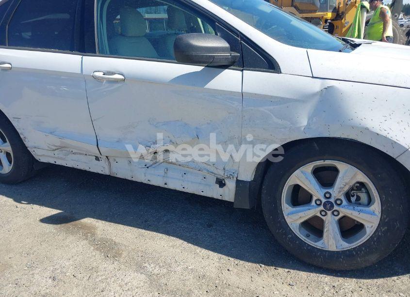 Photo 6 of 2016 Ford Edge SE (VIN 2FMPK4G99GBB84041)