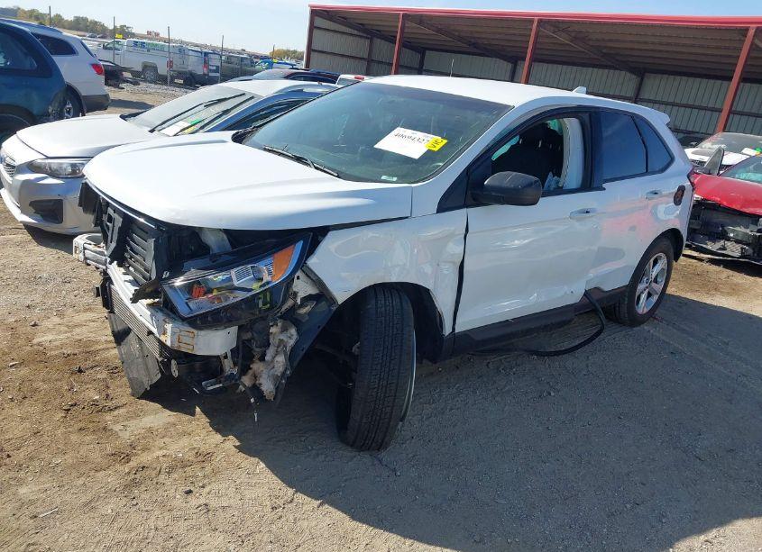 Photo 2 of 2017 Ford Edge SE (VIN 2FMPK4G99HBB82615)