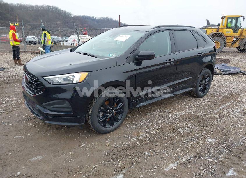 Photo 2 of 2022 Ford Edge SE (VIN 2FMPK4G99NBA46822)
