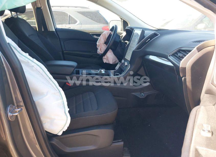 Photo 5 of 2024 Ford Edge SE (VIN 2FMPK4G99RBA72567)