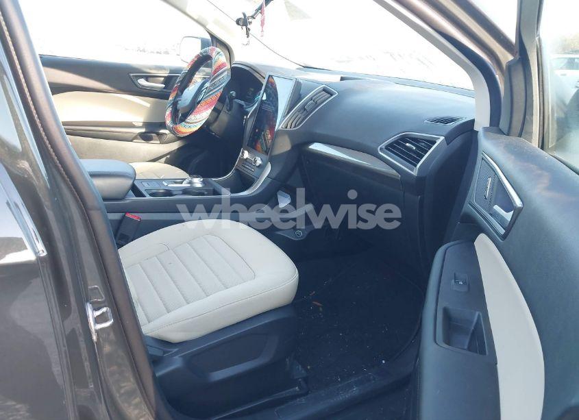 Photo 5 of 2024 Ford Edge SE (VIN 2FMPK4G99RBB24148)