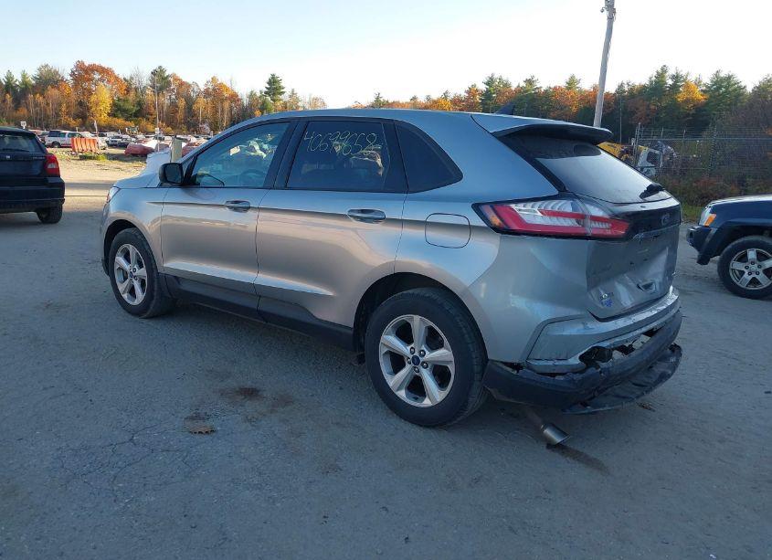 Photo 3 of 2020 Ford Edge SE (VIN 2FMPK4G9XLBA38483)