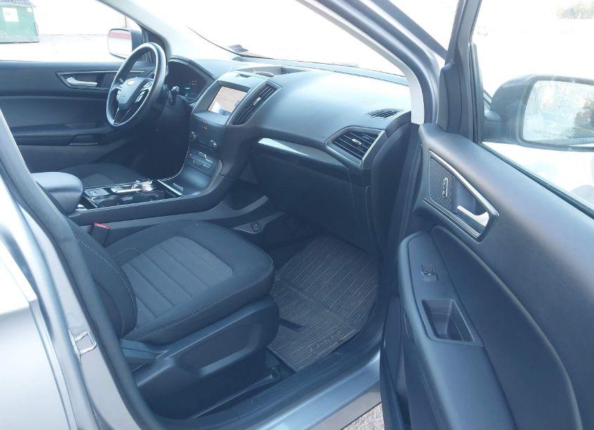 Photo 5 of 2020 Ford Edge SE (VIN 2FMPK4G9XLBA38483)