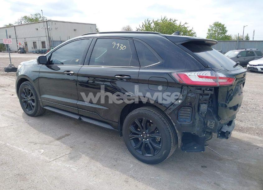 Photo 3 of 2022 Ford Edge SE (VIN 2FMPK4G9XNBB02427)