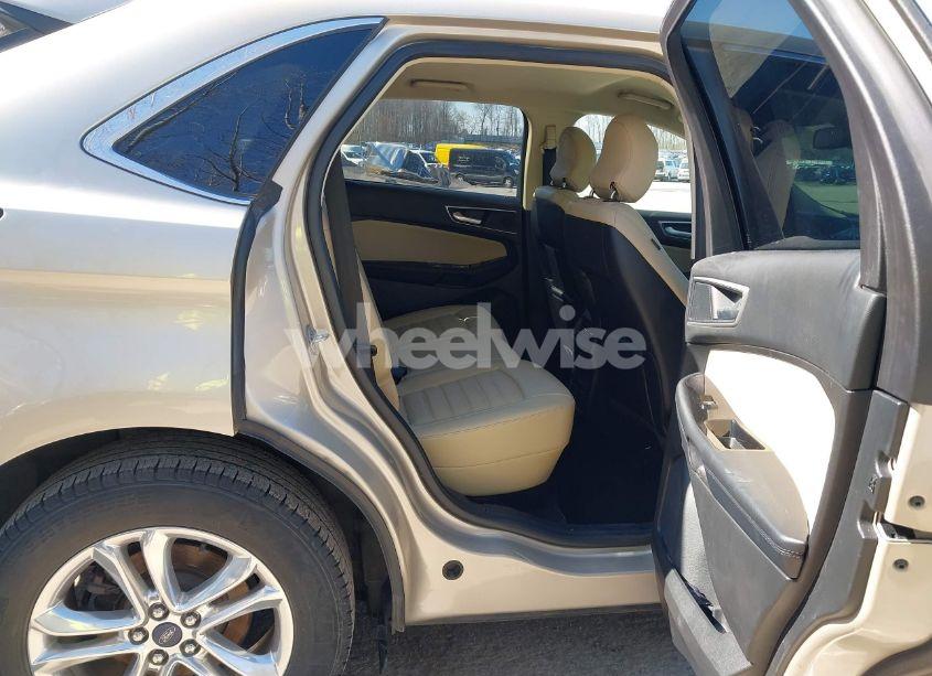 Photo 8 of 2018 Ford Edge SEL (VIN 2FMPK4J80JBB51033)