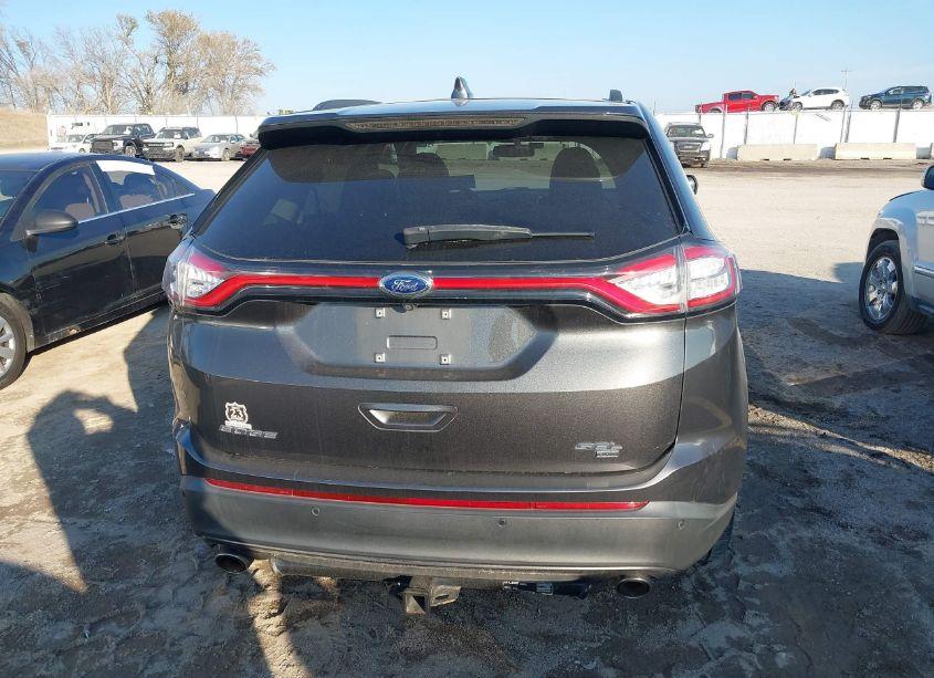 Photo 16 of 2018 Ford Edge SEL (VIN 2FMPK4J83JBB92904)