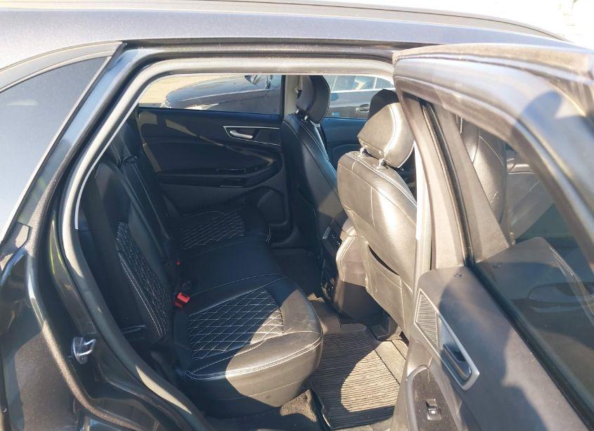 Photo 8 of 2018 Ford Edge SEL (VIN 2FMPK4J83JBB92904)
