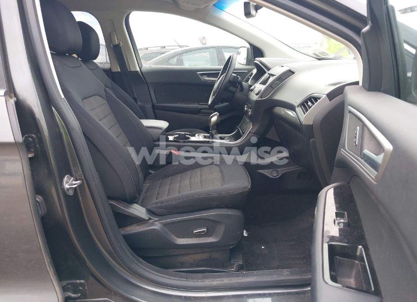 Photo 5 of 2018 Ford Edge SEL (VIN 2FMPK4J83JBC45715)