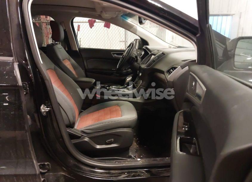 Photo 5 of 2018 Ford Edge SEL (VIN 2FMPK4J87JBB30244)