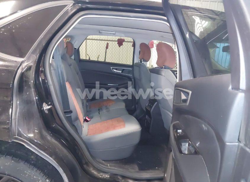 Photo 8 of 2018 Ford Edge SEL (VIN 2FMPK4J87JBB30244)