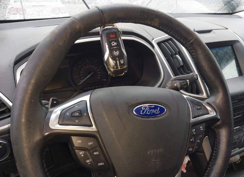 Photo 11 of 2016 Ford Edge SEL (VIN 2FMPK4J90GBB77603)