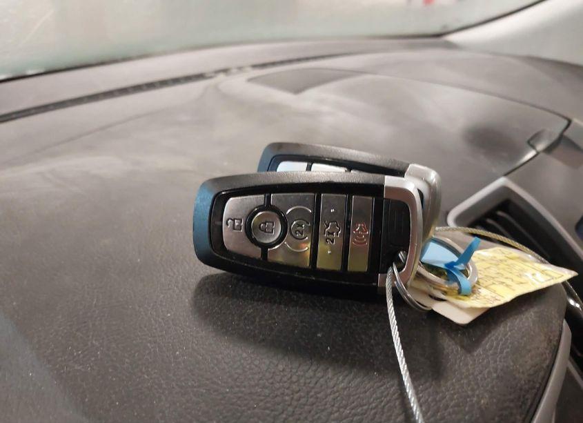 Photo 11 of 2018 Ford Edge SEL (VIN 2FMPK4J90JBC12549)