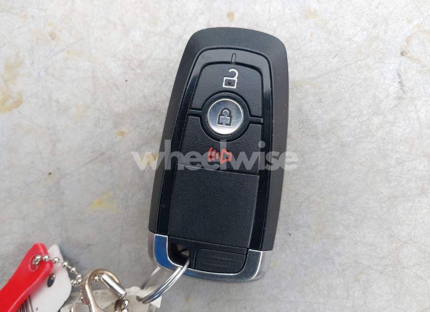 Photo 11 of 2018 Ford Edge SEL (VIN 2FMPK4J90JBC50573)