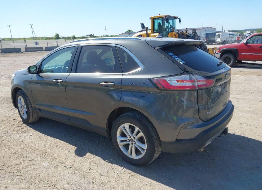 Photo 3 of 2019 Ford Edge SEL (VIN 2FMPK4J90KBB01288)