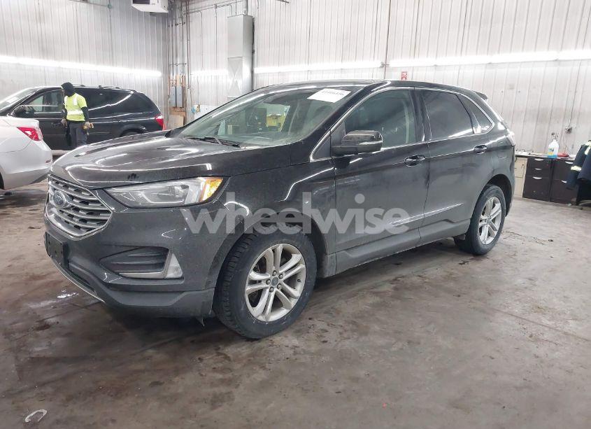 Photo 2 of 2019 Ford Edge SEL (VIN 2FMPK4J90KBB64990)