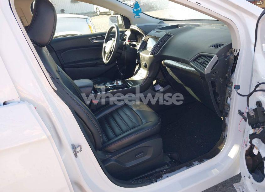 Photo 5 of 2020 Ford Edge SEL (VIN 2FMPK4J90LBB18061)