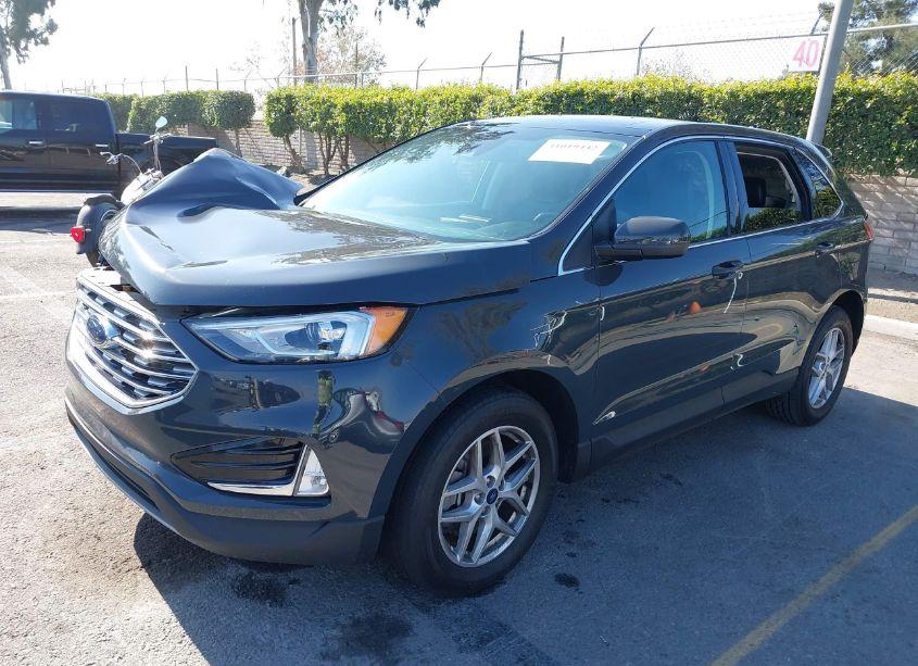 Photo 2 of 2021 Ford Edge SEL (VIN 2FMPK4J91MBA33196)