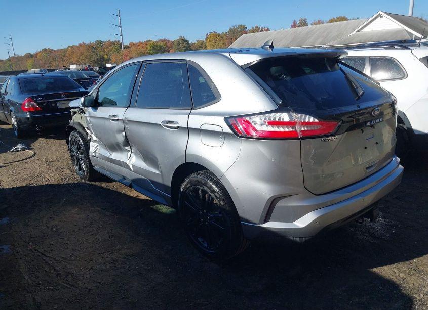 Photo 3 of 2022 Ford Edge ST-LINE (VIN 2FMPK4J91NBA58956)