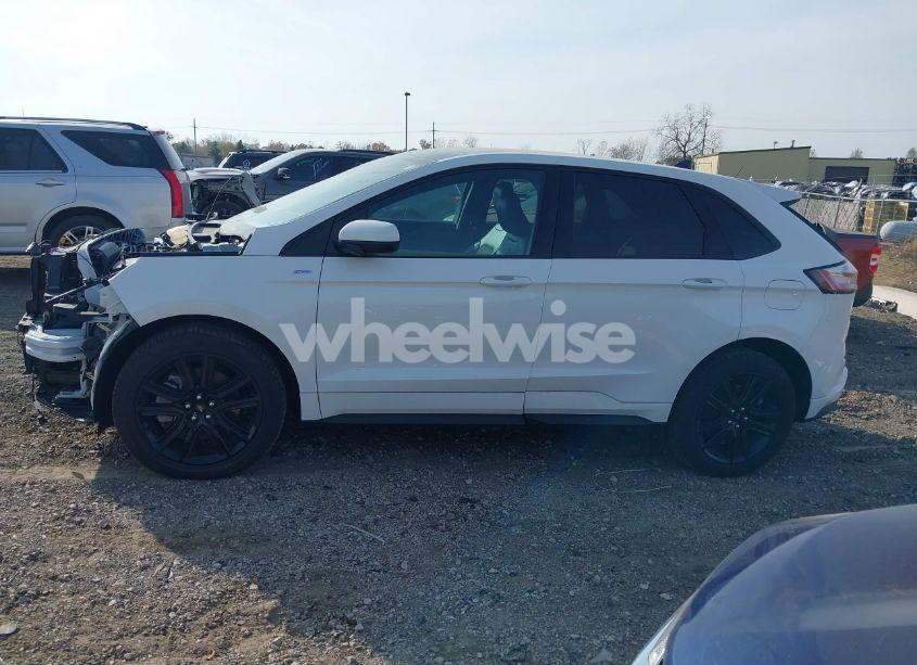 Photo 15 of 2024 Ford Edge ST-LINE (VIN 2FMPK4J91RBA13277)