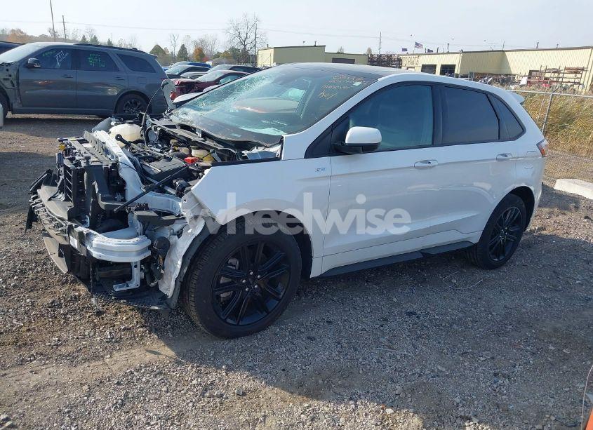 Photo 2 of 2024 Ford Edge ST-LINE (VIN 2FMPK4J91RBA13277)