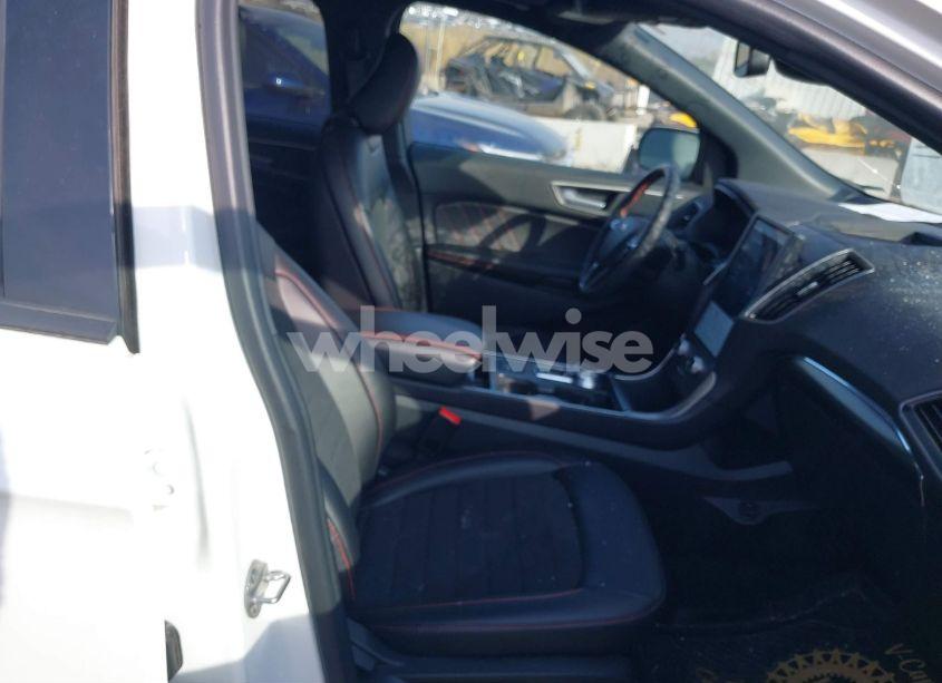 Photo 5 of 2024 Ford Edge ST-LINE (VIN 2FMPK4J91RBA13277)