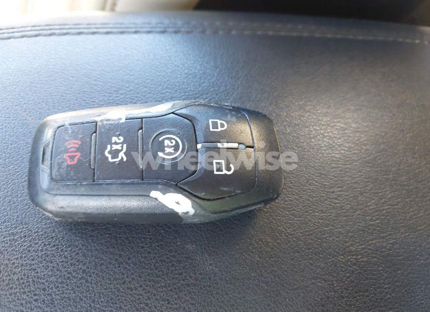 Photo 11 of 2016 Ford Edge SEL (VIN 2FMPK4J92GBB87128)