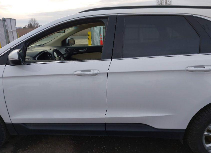 Photo 14 of 2018 Ford Edge SEL (VIN 2FMPK4J92JBB79943)