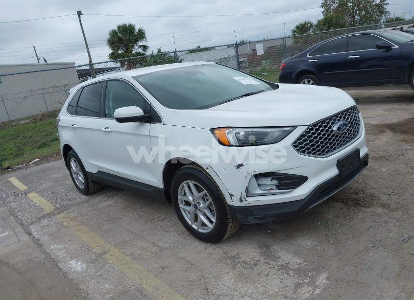 2024 Ford Edge SEL (VIN 2FMPK4J92RBA76923) main photo