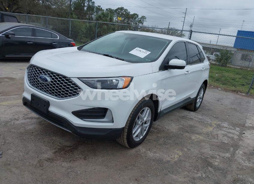 Photo 2 of 2024 Ford Edge SEL (VIN 2FMPK4J92RBA76923)