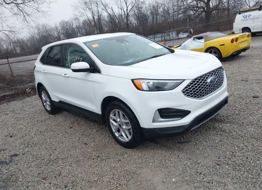 2024 Ford Edge SEL (VIN 2FMPK4J93RBA67583) main photo