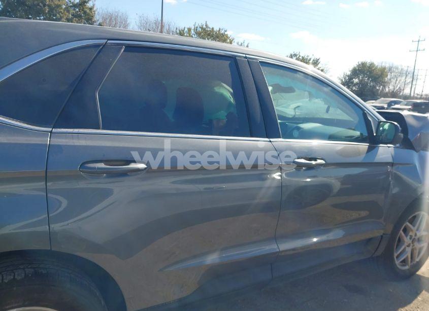 Photo 13 of 2024 Ford Edge SEL (VIN 2FMPK4J93RBA77711)