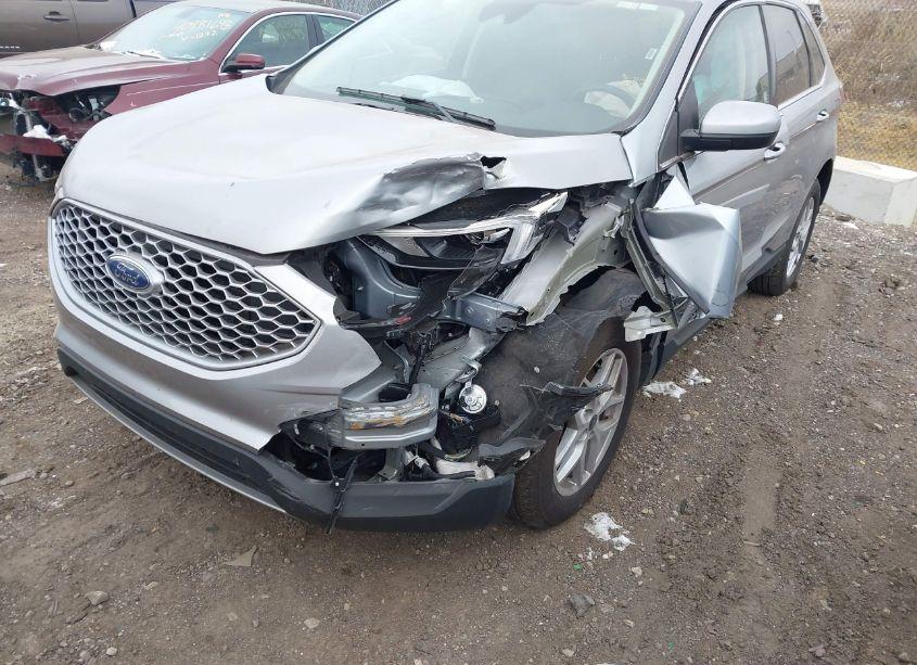 Photo 2 of 2024 Ford Edge SEL (VIN 2FMPK4J93RBA88272)