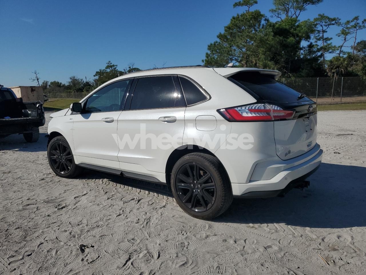 Photo 2 of 2024 FORD EDGE SEL (VIN 2FMPK4J93RBB26809)