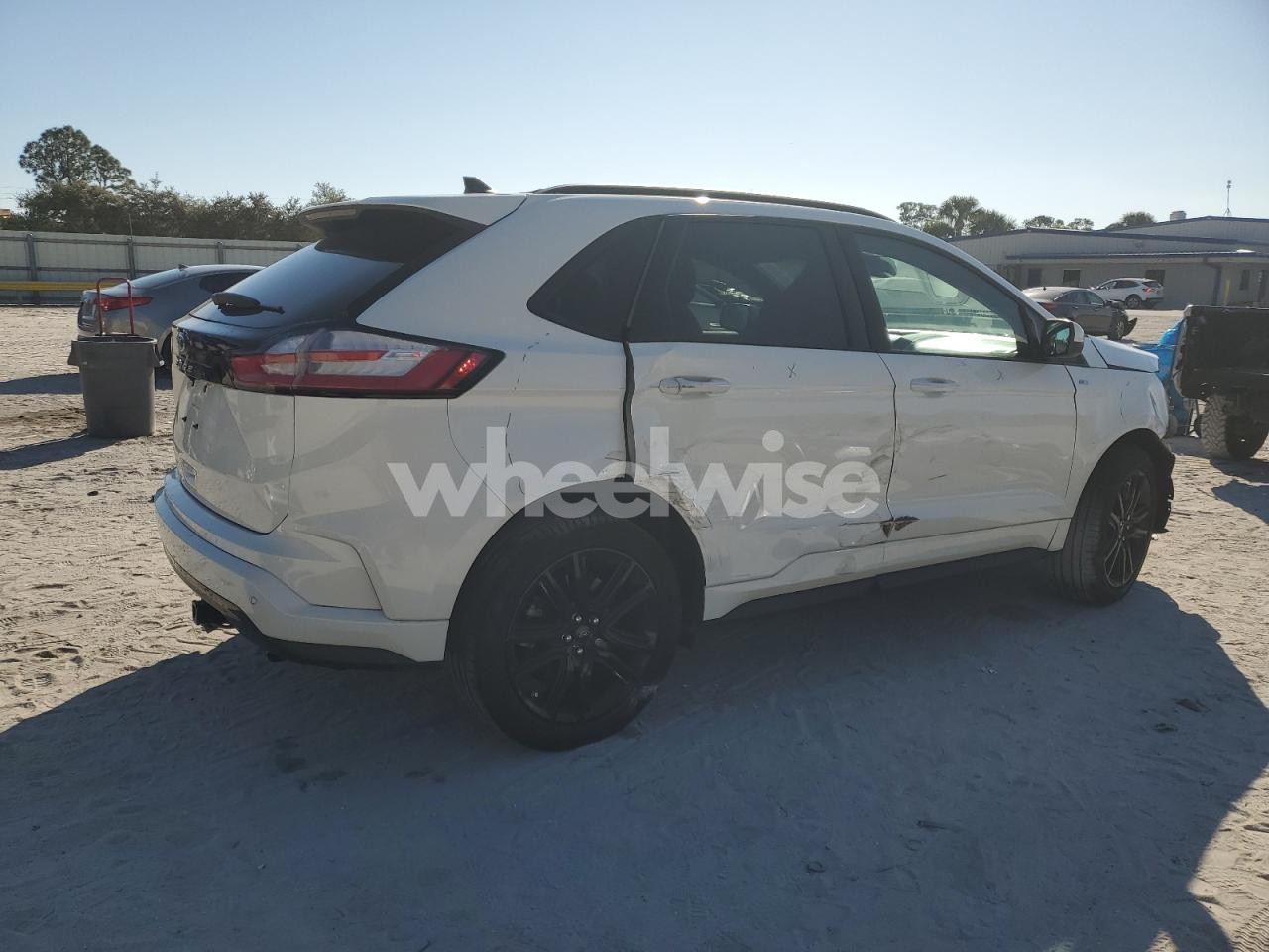 Photo 3 of 2024 FORD EDGE SEL (VIN 2FMPK4J93RBB26809)