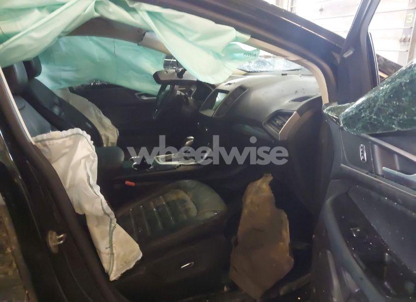 Photo 5 of 2018 Ford Edge SEL (VIN 2FMPK4J94JBB59256)