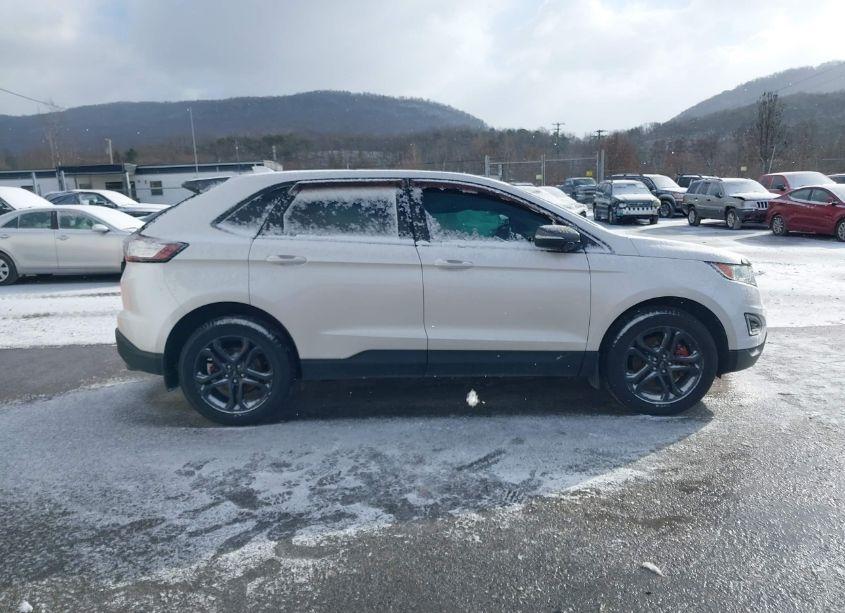 Photo 13 of 2018 Ford Edge SEL (VIN 2FMPK4J94JBB62027)