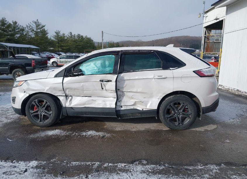 Photo 14 of 2018 Ford Edge SEL (VIN 2FMPK4J94JBB62027)